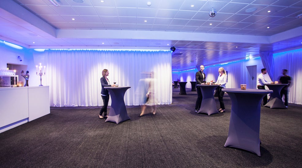 Socialising in the conference lobby at Gillet Hotel in Uppsala