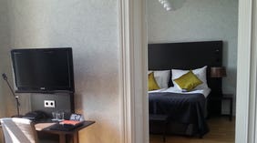 Modern hotel living room at Plaza Hotel in Karlstad