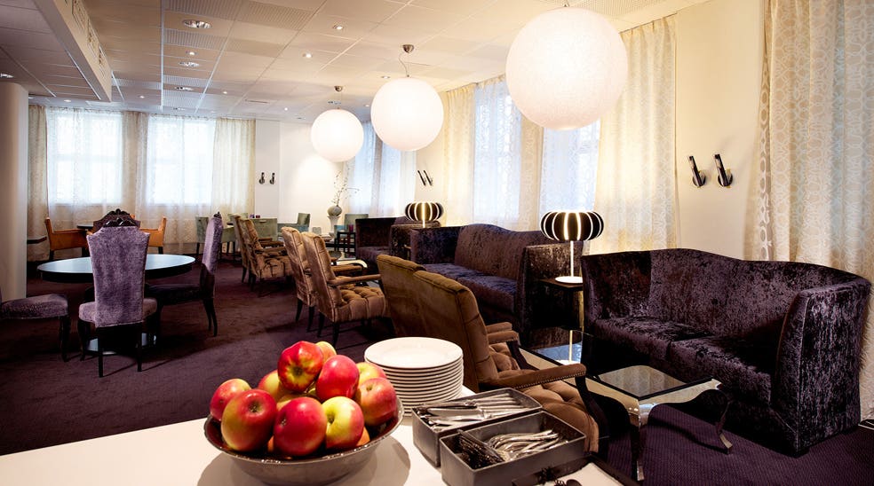 Buffet in classy and well-furnished surroundings at Savoy Hotel in Oslo
