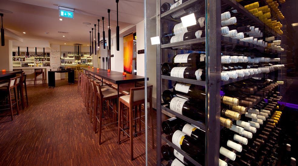 Enjoy the bar and extensive selection of wine at Savoy Hotel in Oslo