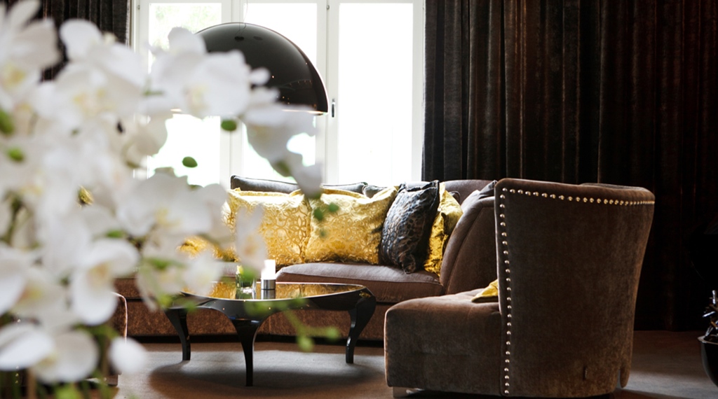 Elegant lounge with comfortable furniture at Tapto Hotel Stockholm