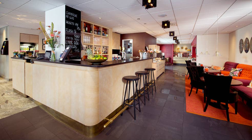 Large and trendy bar at Wellington Hotel in Stockholm