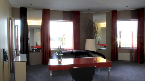 Suite with large and bright living room area at Bergen Airport Hotel in Bergen