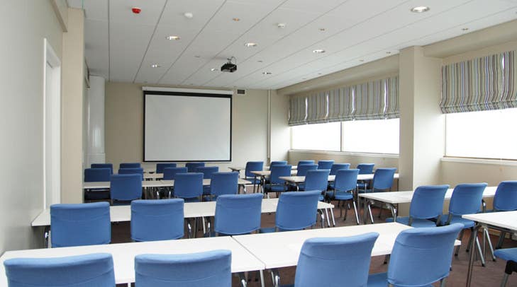 Large conference room at Comfort Hotel Floro