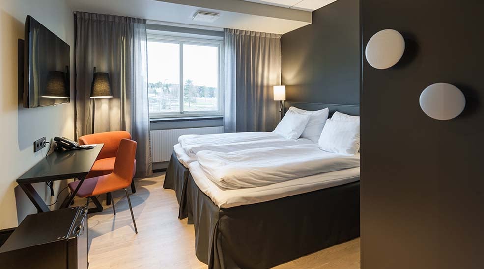 Annex standard double room seen from the door at Quality Hotel Frösö Park