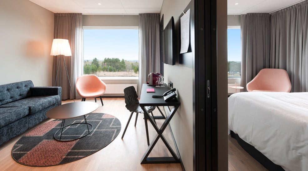 Elegant and bright hotel suite with a nice view at Quality Froso Park Hotel in Froson