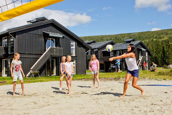A game of volleyball during the summer at Norrefjell Ski & Spa Hotel in Norrefjell
