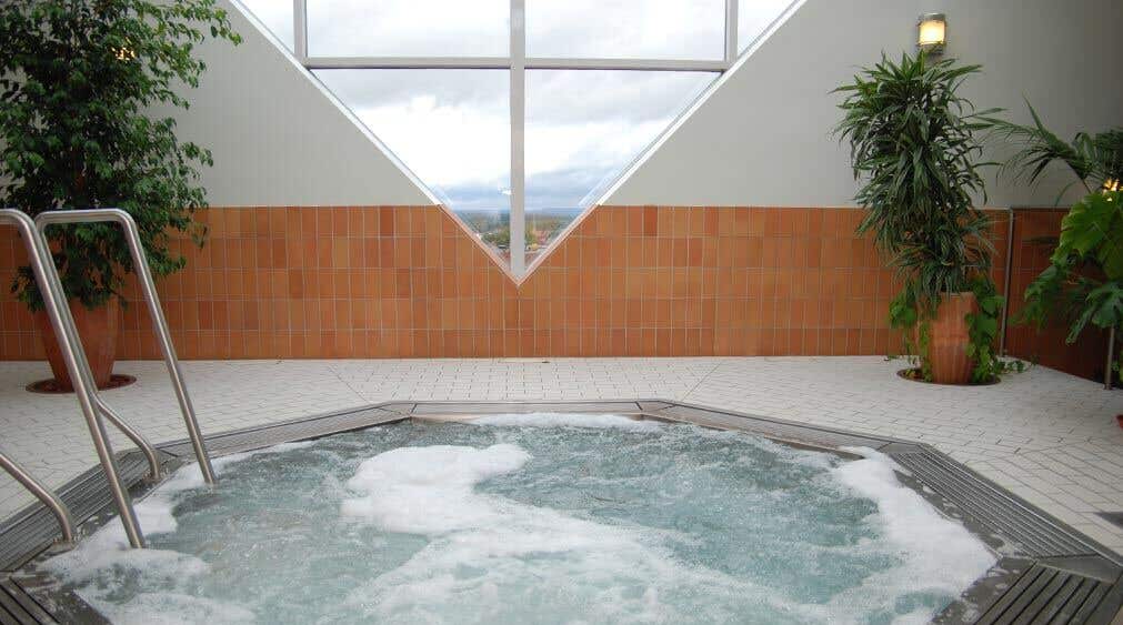 Jacuzzi with a view in the relaxation Area Polaris at Quality Hotel Galaxen in Borlänge