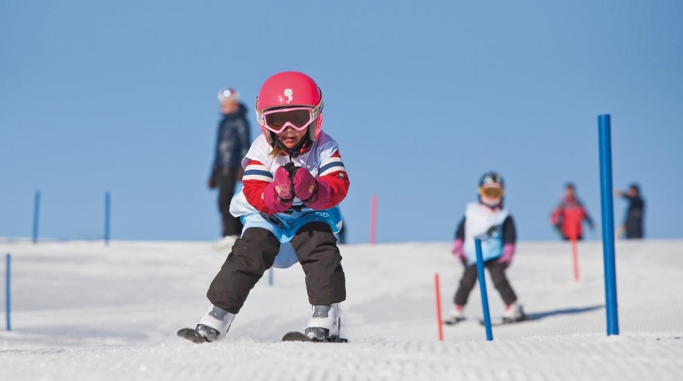 Oslo Ski Package – From vibrant city life to fresh mountain air on the slopes.