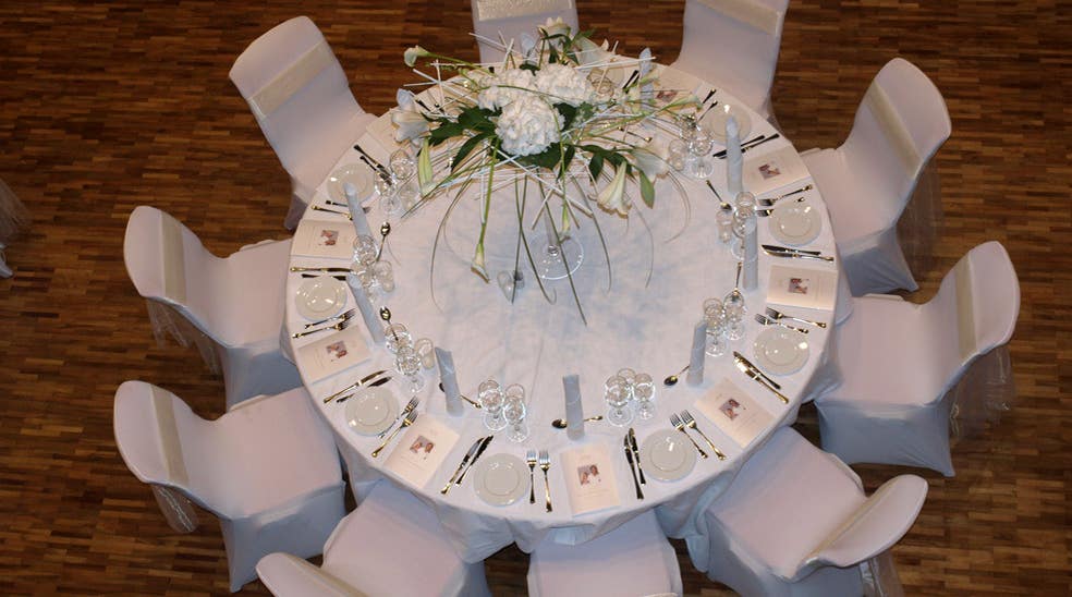 Elegant wedding catering at Quality Ulstein Hotel in Ulsteinvik